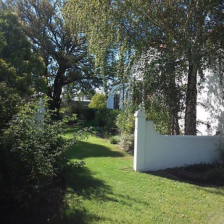 Toad Hall Guest House Wakkerstroom Buitenkant foto