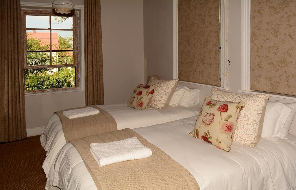 Toad Hall Guest House Wakkerstroom Buitenkant foto